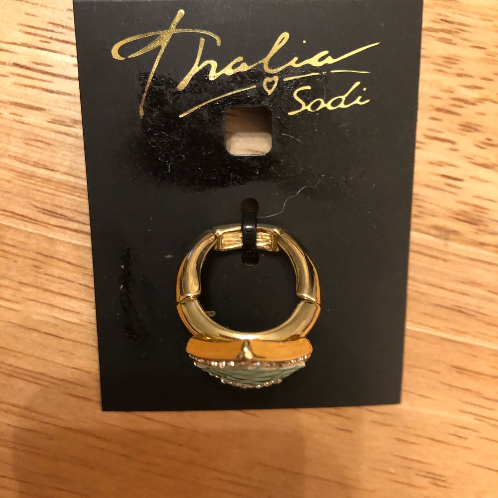 Ring - Picture 2 of 2